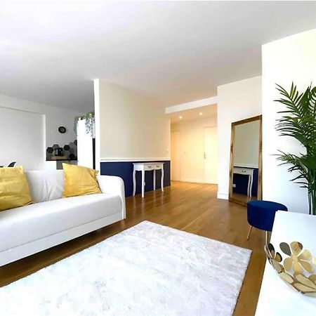 * Superbe Appartement A Versailles * Экстерьер фото