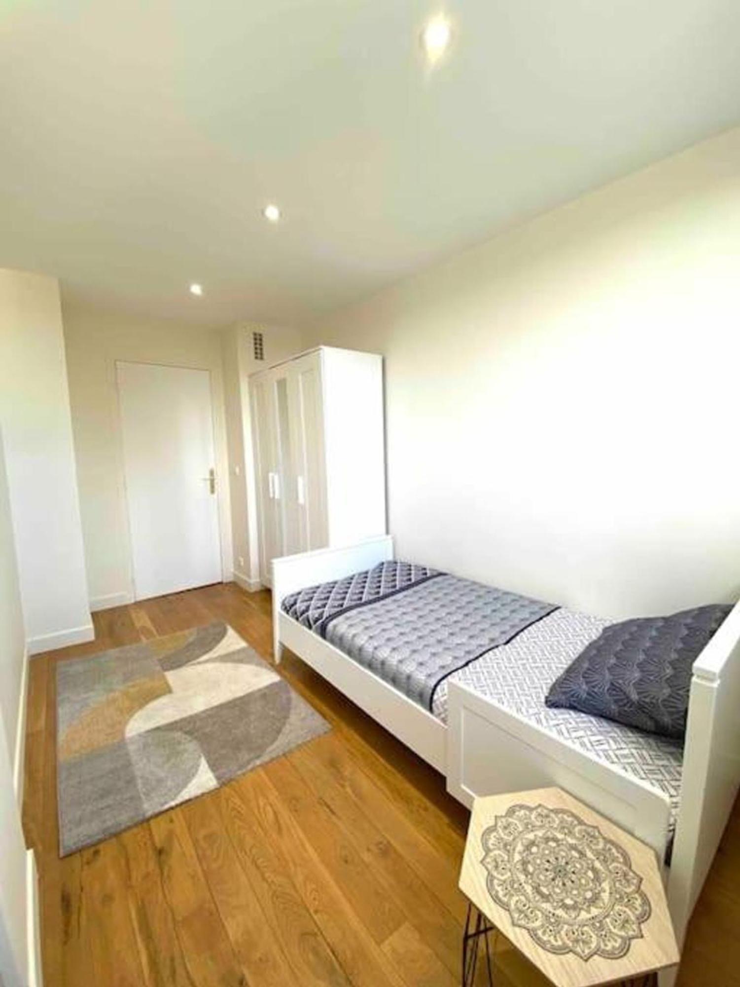 * Superbe Appartement A Versailles * Экстерьер фото